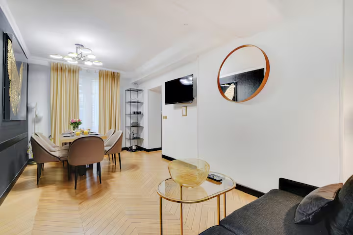 Odéon-Notre Dame de Paris (D)