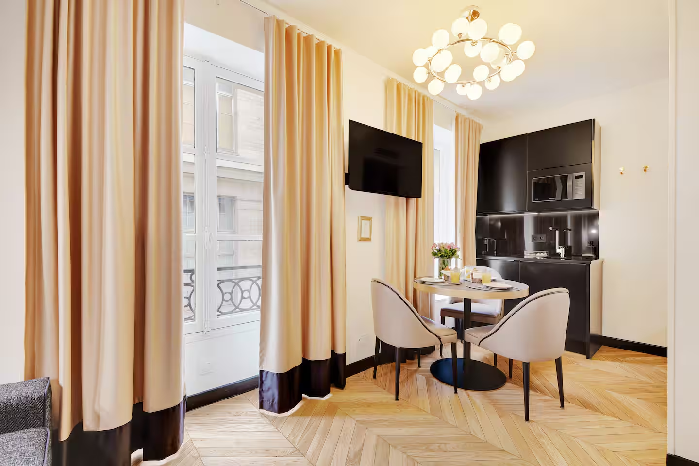 Odéon-Notre Dame de Paris (A)