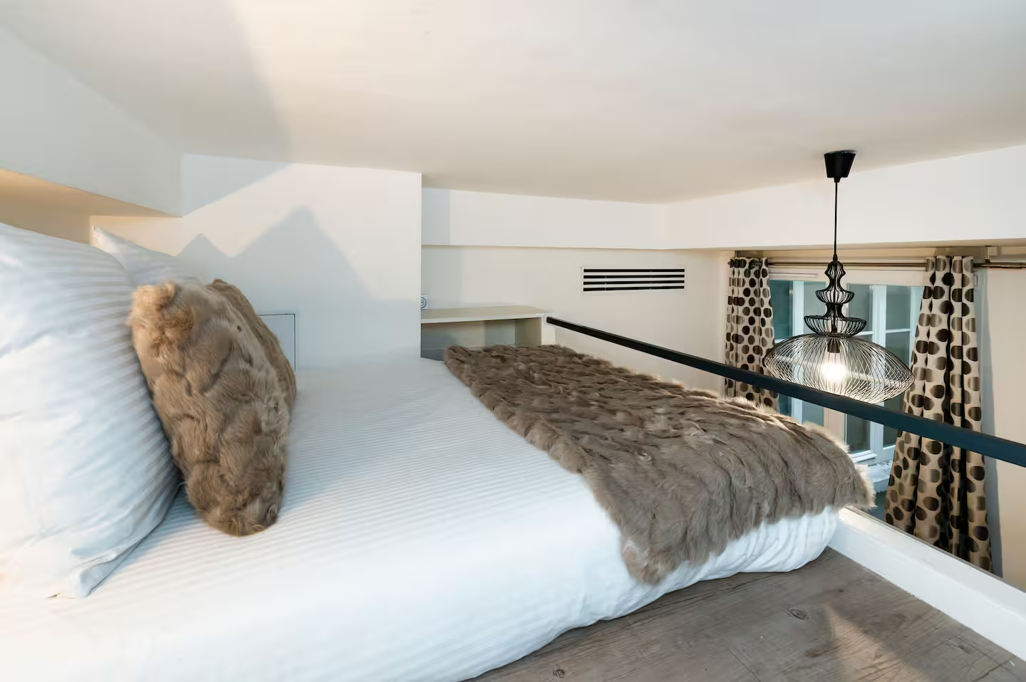 Marais Lovely Studio